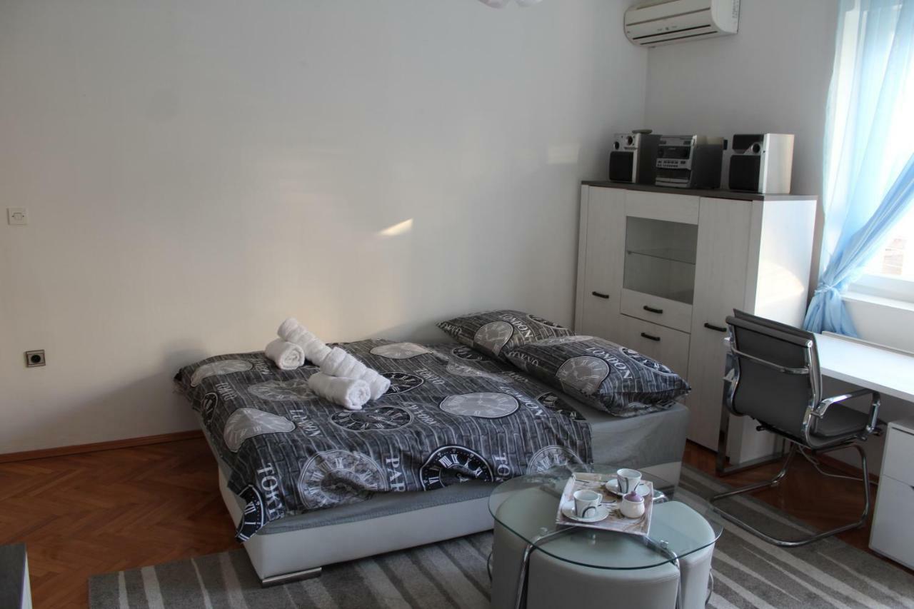 Cozy Apartment Mihaela With Balcony, Near Park Marjan & Old Town - Quiet Neighborhood Split Exterior photo
